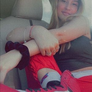 Meet your Posher, Jennica